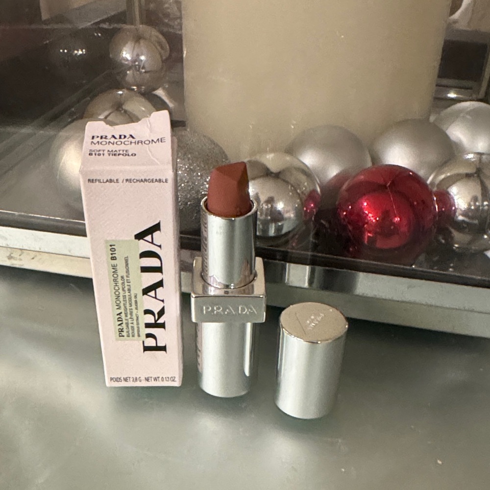 Prada in refillable case. Shade is soft matte B101.